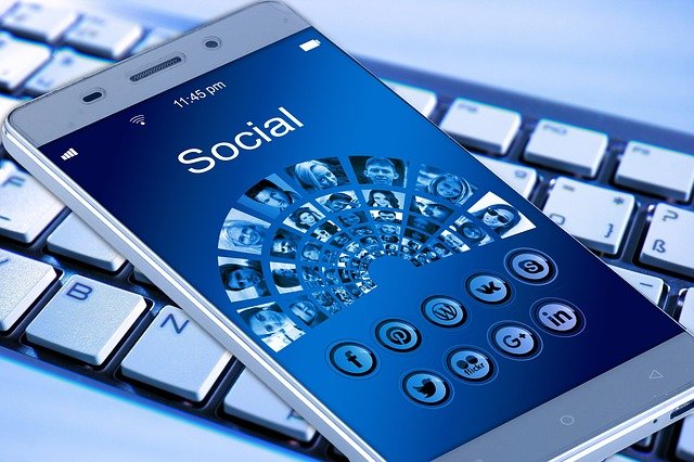ENSEÑANZA CREATIVA CON REDES SOCIALES
