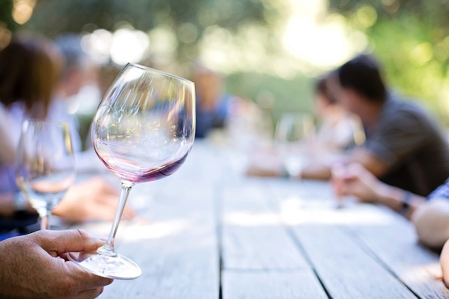 MF1048_2: SERVICIO DE VINOS
