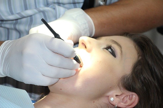 CURSO DE AUXILIAR DE CLÍNICA ODONTOLÓGICA